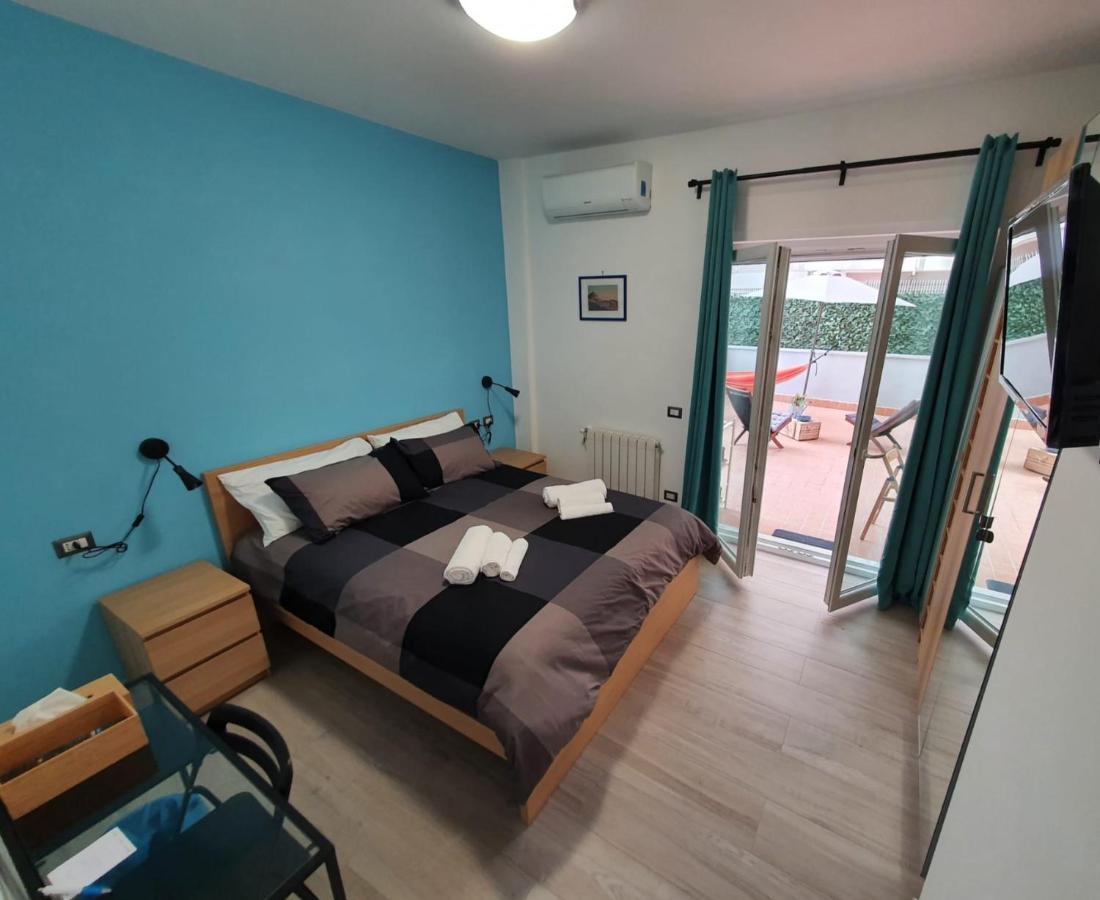 @Home Napoli Bagian luar foto