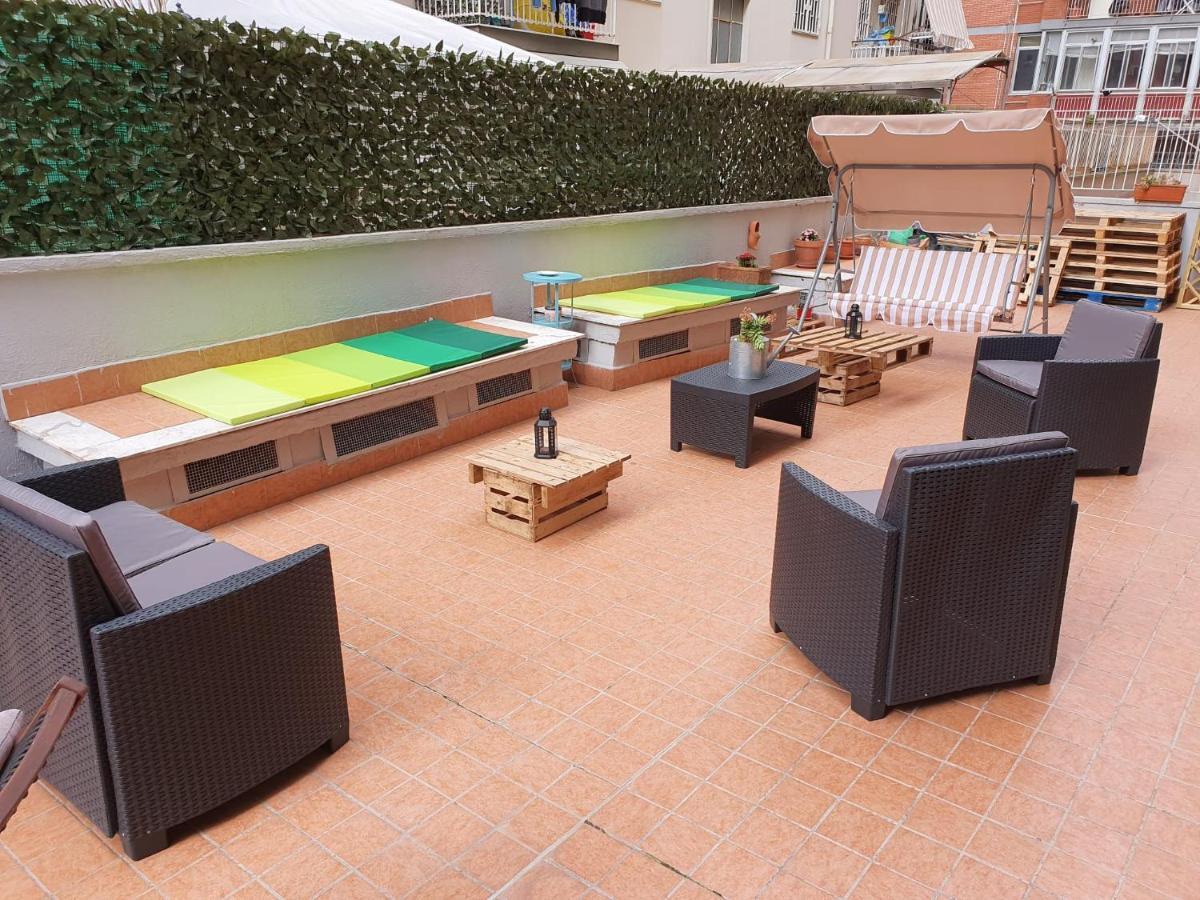 @Home Napoli Bagian luar foto
